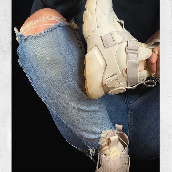 NIKE AIR HURACHES - Picture 5 of 9